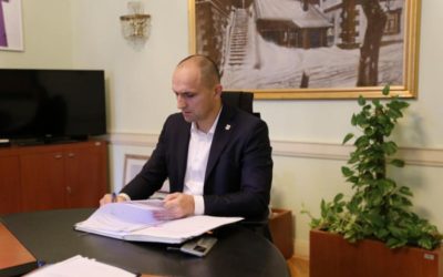 Isplaćene stipendije učenicima i studentima