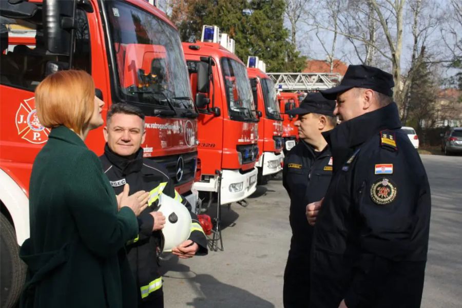 Glavni vatrogasni zapovjednik RH Slavko Tucaković posjetio Javnu vatrogasnu postrojbu Grada Osijeka