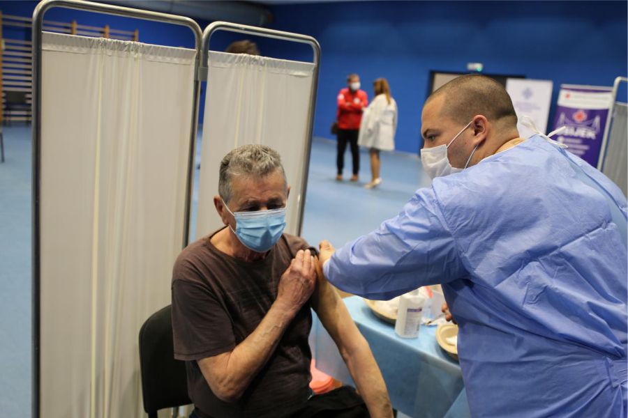 U OBŽ počelo cijepljenje protiv koronavirusa na posebnim punktovima