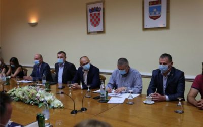 Održan sastanak župana i pročelnika