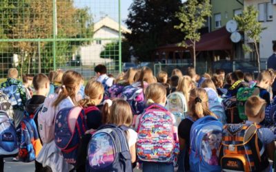 U prve razrede krenulo 15 učenika više nego lani
