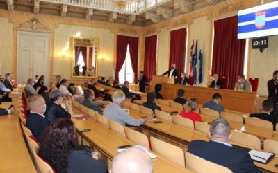 Održan sastanak gradonačelnika i načelnika sa županom OBŽ Ivanom Anušićem