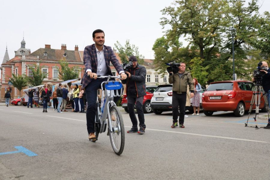 Dan bez automobila potaknuo Osječane da uz besplatan javni prijevoz isprobaju i nove dijeljene gradske bicikle