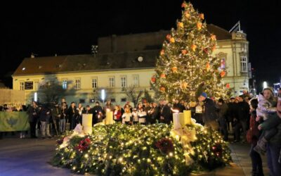 U Osijeku upaljena 4. adventska svijeća Betlehemskim svjetlom mira