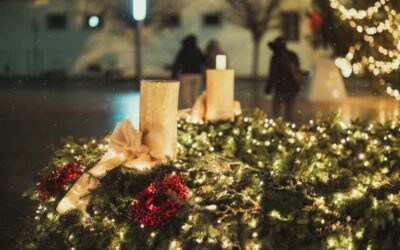 Župan Ivan Anušić upalio treću adventsku svijeću u Osijeku