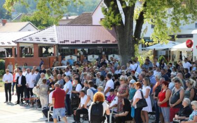 Blagdan Velike Gospe uz veliki broj vjernika proslavljen u Aljmašu