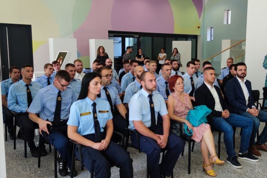 Dodijeljene svjedodžbe prvoj generaciji Državne vatrogasne škole u Osijeku