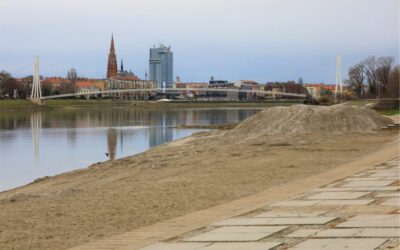 Na Kopiku i Želju stigao pijesak za novu kupališnu sezonu
