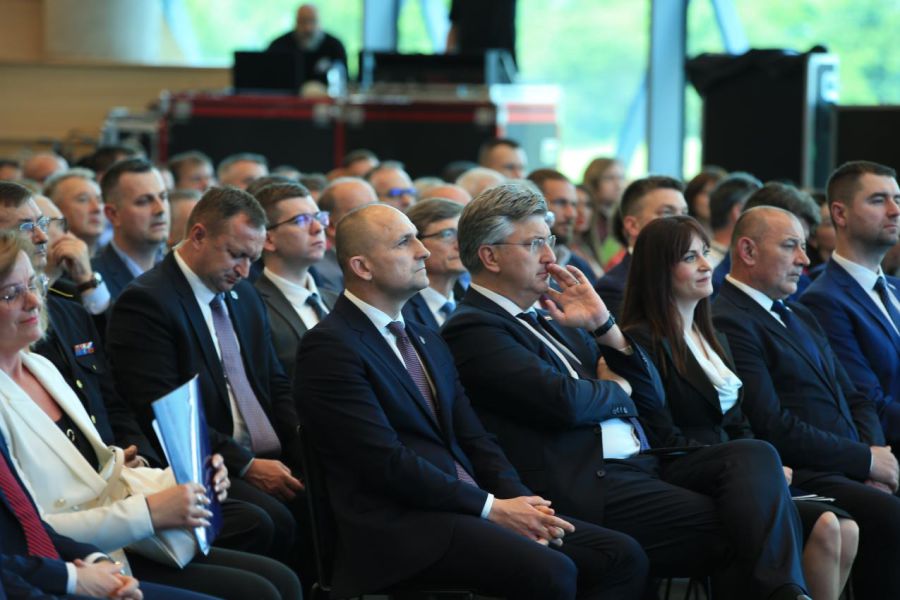 Premijer Plenković: Osječko-baranjska županija je najagilnija i najučinkovitija u privlačenju i korištenju europskih fondova