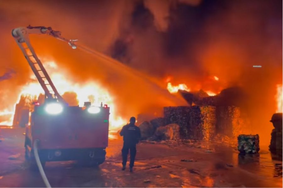 Veliki požar u tvrtki Drava International, građanima poslane poruke upozorenja