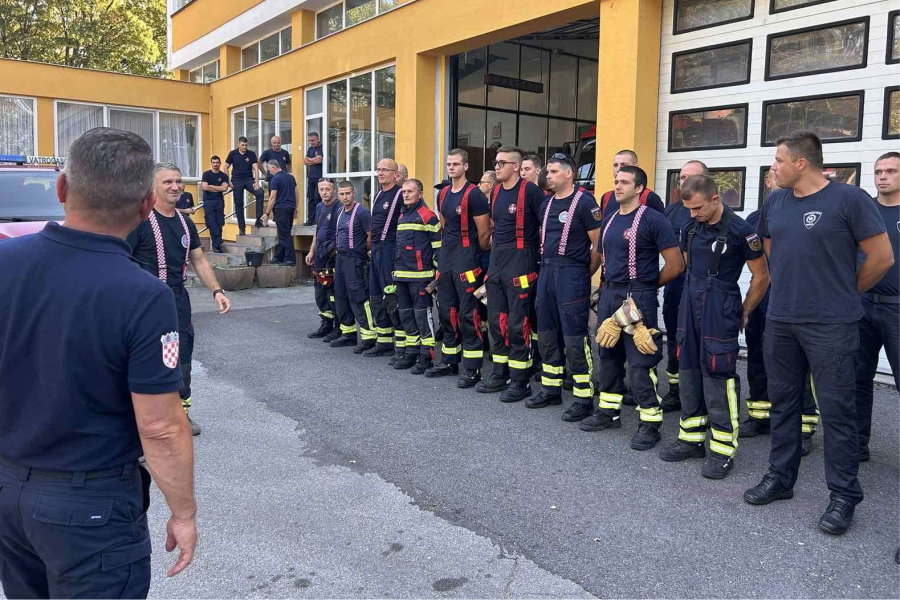 Vatrogasci Osječko-baranjske županije otišli u pomoć Dalmaciji