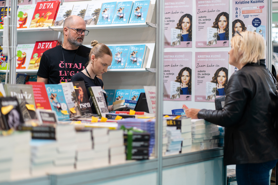 Gibonni na drugi dan Panonskog festivala knjige donosi glazbu i poeziju