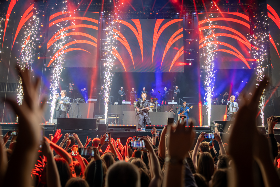 Bijelo dugme rasprodalo više od pola kapaciteta dvorane Gradski vrt za osječki koncert